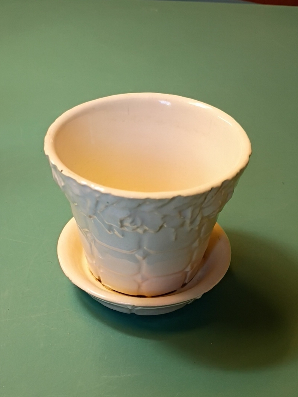 McCoy Ceramic Quilted Rose Flower Pot with Saucer - White